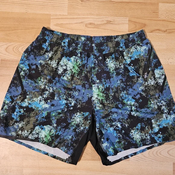 Multicolor Abstract Print Shorts - Picture 1 of 6